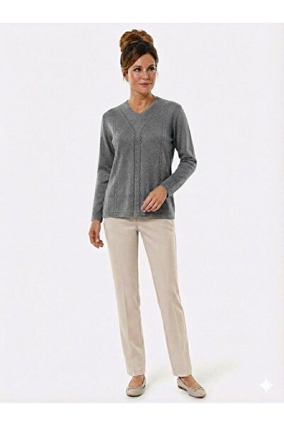 Yakalaa سترة محبوكة برقبة على شكل حرف V