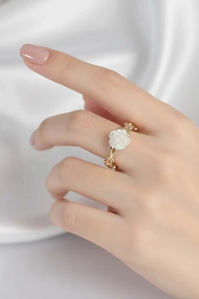 Clariss Pirinç Gold Renk Beyaz Gül Model Ayarlanabilir Kadın Yüzük