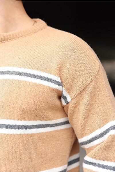 Madmext Ανδρικό πουλόβερ με ρίγες Camel E7457