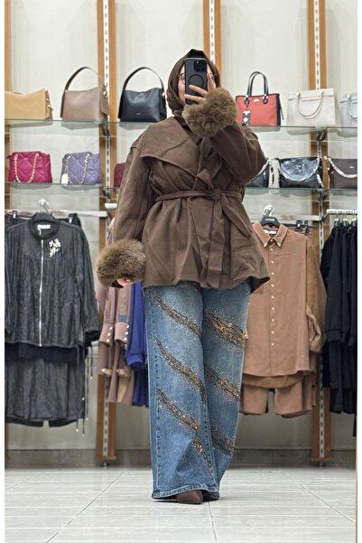 MOOROFMOOR Coat with Sleeves with Fur Detail and Belt