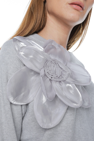 Jolenttine Flower Sweater, Gray