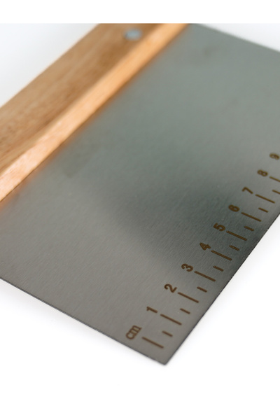 Mons Dough Slicer Wooden Handle Dough Cake Pizza Slicer Stainless Steel Measured