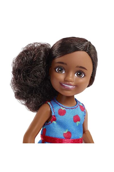 Barbie Set de joaca Barbie, Chelsea profesoara cu accesorii, par brunet, 15 cm