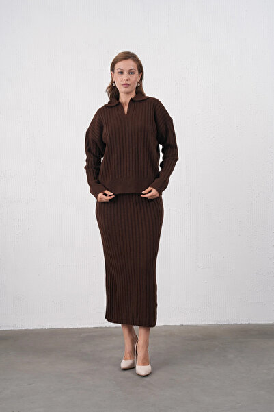 Park Karon Women's Polo Neck Half Placket Knit Detail Sweater Skirt Two-Piece Knitwear Set