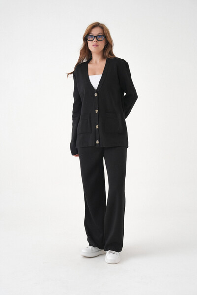 Park Karon Women's V-Neck Pocket Detail Button Closure Oversized Jacket Pants Two-Piece Knitwear Set