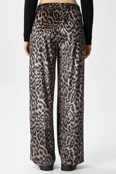 ZENGEZUR MALL Sptrns Leopard Pattern Trousers Beige (205532) (Size: S)