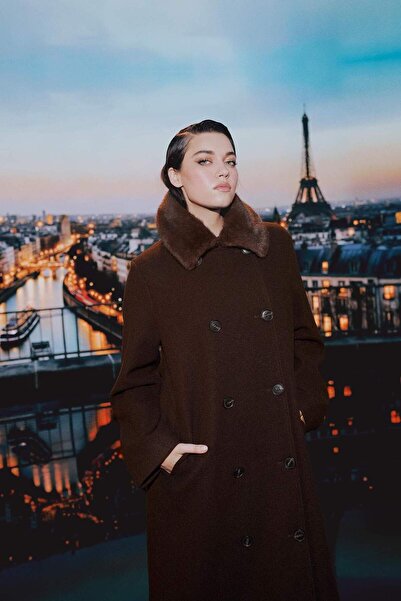 DeFacto Afra X Detachable Faux Fur Collar Regular Fit Buttoned Long Cashmere Coat with Pockets F5574Ax25Wn