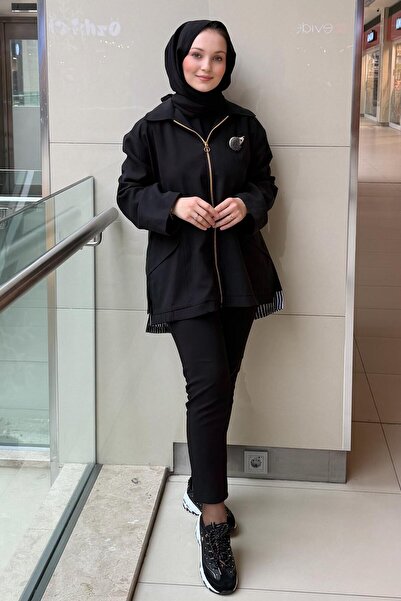 Ghisa Hooded Lining Striped Brooch Jacket