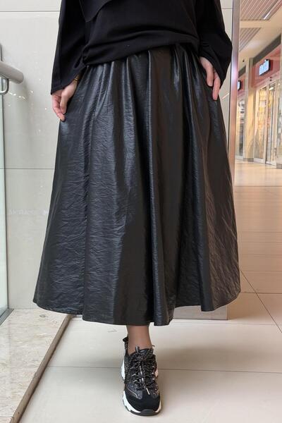 Ghisa Leather Look Skirt with Elastic Waist