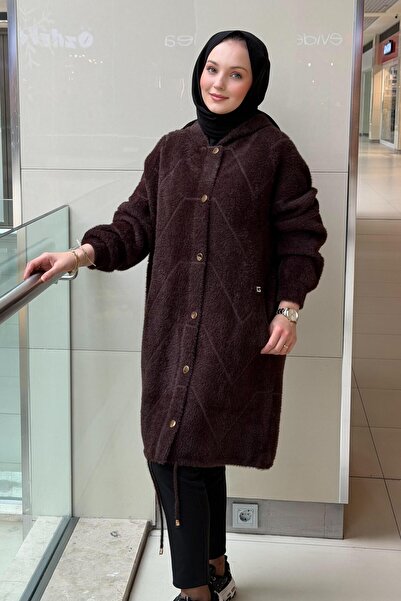 Ghisa Zigzag Patterned Angora Coat with Hooded Snaps