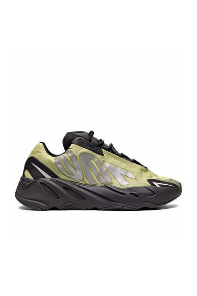YEEZY Shoes 700 Boost MNVN Resin Green Metallic GW9525
