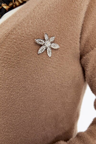 Laden Knitwear Women's Bearded Rope Brooch Thick Coat Winter Mother Cardigan