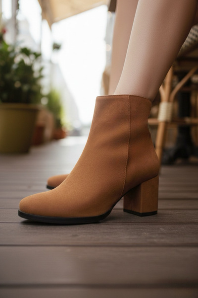 NOVELLAM SHOES Women's Liivaa Heeled Short Boots