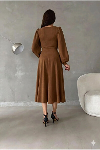 Planet Prestige Balloon Sleeve Crew Neck Midi Dress