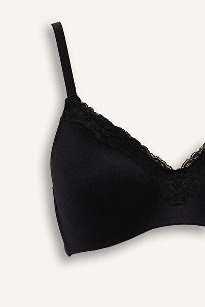 DeFacto Δαντελένιο μπλουζάκι με λεπτομέρειες από σατέν με επένδυση χωρίς σύρμα-Ball in Love G4698AX25WN