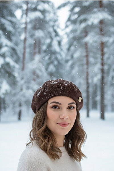 Modex Brooch Detail French Painter Felt Beret
