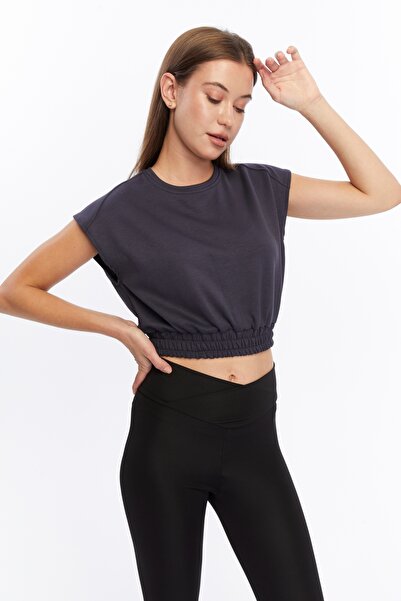 Lexsina Women's Crew Neck T-Shirt with Elastic Detail at the Bottom