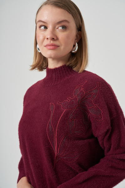 Nuss Embroidery Detail Angora Sweater 7004 Burgundy