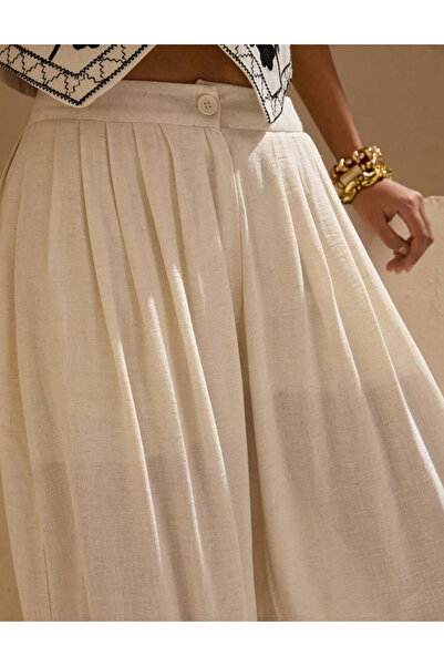 Sheya Shein pants, beige