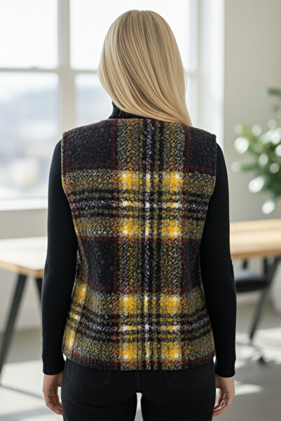 Chiccy Italian Black-Yellow V-Neck Sleeveless Plaid No Closure Thick Casual Acrylic Woven Vest 64 54