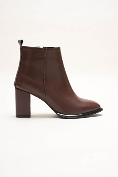 Lizzu Women's Black Thick Heeled Zippered Winter Boots & Faux Leather Ankle Bootie Julian