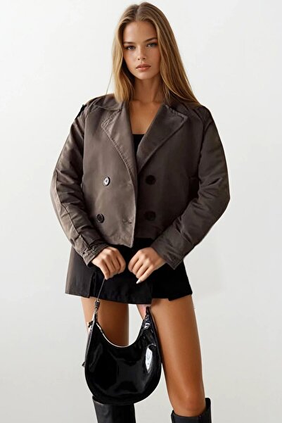 VAGGON Women's Mink Double-Breasted Collar Lined Short Trench Coat Vs01185
