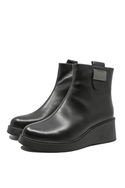 PASS Collection women's low black leather boots with wedge sole OTR 70007