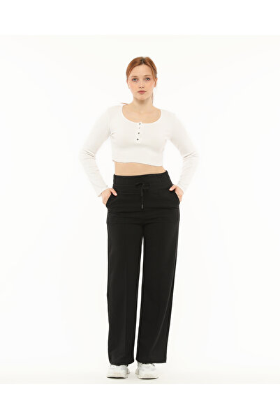 Lexsina Women's Black Wide Belted Sweatpants