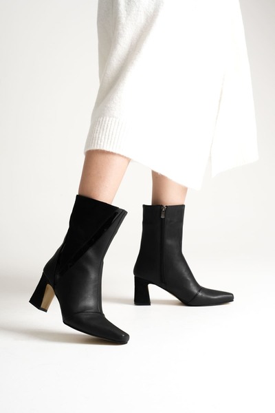 MARCHEO Anisa Women's Black Thick Heeled Winter Boots