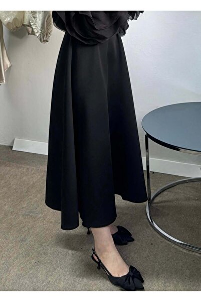 Tuğba Avcıoğlu Fusta scuba cu volan