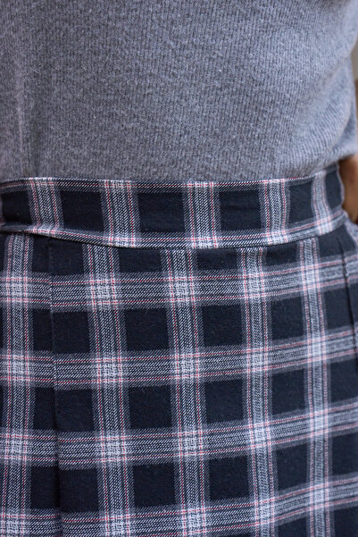 KÜÇÜĞÜM BUTİK Black Burgundy Striped Double Pleated Plaid Skirt