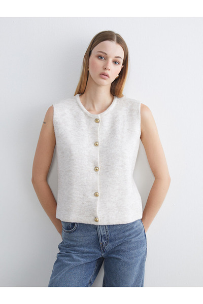 LC Waikiki Vision Ecru Crew Neck Women's Knitwear Vest