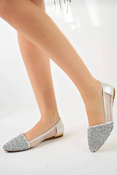 yezy shoes Γυναικείες άνετες μπαλαρίνες με λεπτομέρεια από γυαλιστερή πέτρα