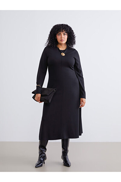 LC Waikiki Siyah Büyük Beden Bisiklet Yaka Elbise