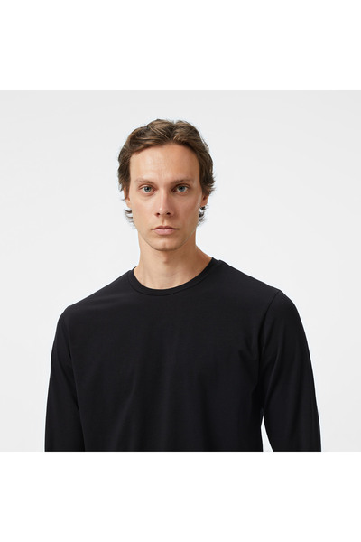Nautica Men's Black Classic Fit Long Sleeve T-Shirt
