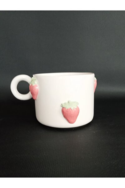 Zümrüdüanka Seramik Strawberry Embossed Handmade Ceramic Mug