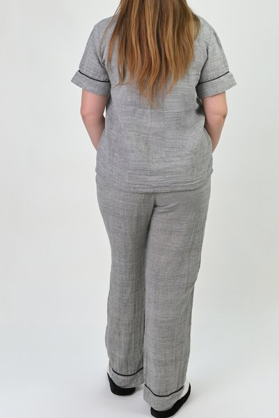 Schlange Women's Pajama Set Shirt Collar Relaxed Fit Sleepwear Set