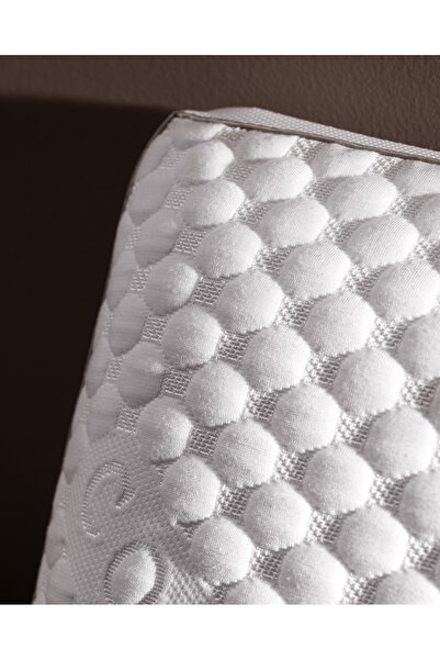 Madame Coco Colmar Visco Collagen Pillow - Ecru