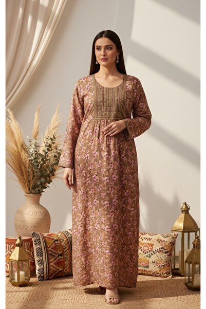 Maison Emarat جلابية مطبوع بنقشة زهور بألوان ترابية دافئة