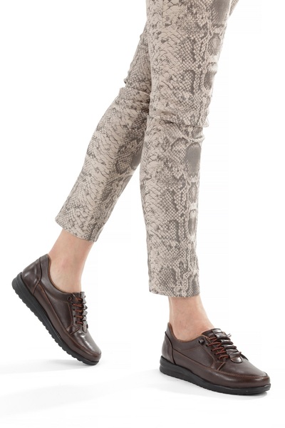 ARTI ARTI AYAKKABI حذاء باليرينا نسائي بني اللون من الجلد الطبيعي مريح للقدمي...