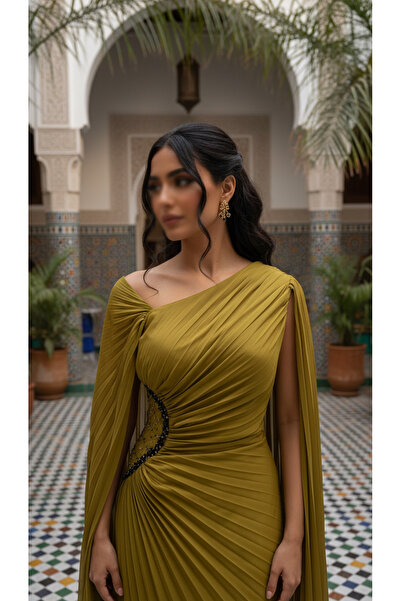STAYILK DRESSES Luxurious evening dress with a cape and one-shoulder design