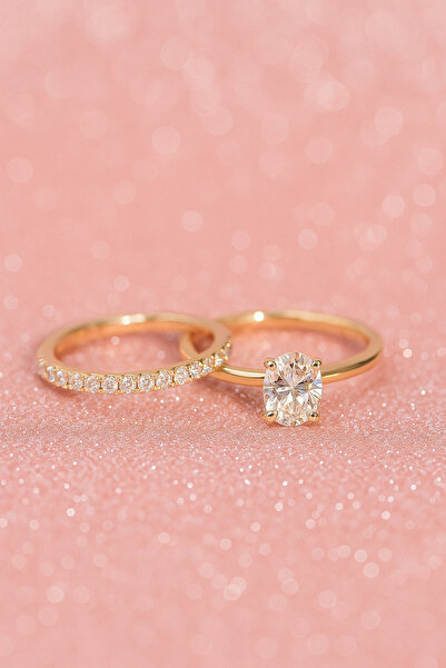 Laboratuvar Pırlantası Lp 0.99 karat oval tektaş ve tamtur yüzük