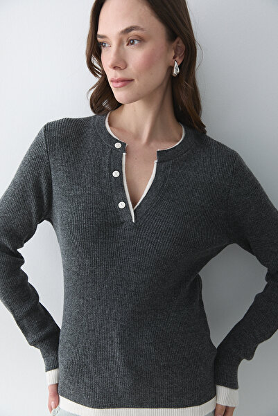 Laluvia Anthracite - Cream 2-Patch Buttoned Sweater - 251023