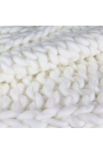 OEM Warm soft thick knitted blanket, braided pattern, off-white, 120x150 cm