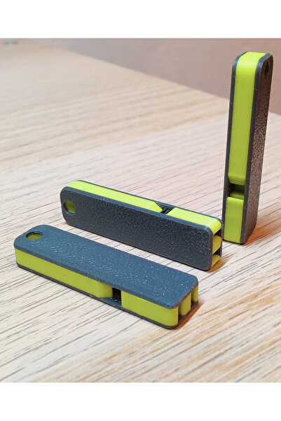 Baskify Deprem Düdüğü Anahtarlık – Kompakt 3D Tasarım – 4 cm