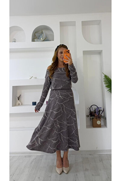 Paw Garage Women's Angelic Soft Knitwear Madonna Collar Blouse & Skirt Bottom - Top Set