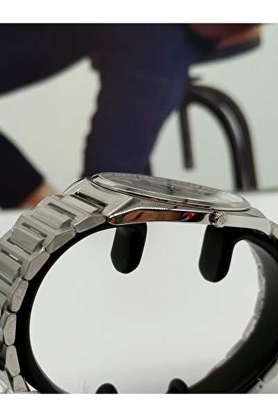 Momentus Ultra Slim Men's Watch 39mm Sapphire Crystal 3 Years Warranty