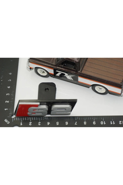 EDEXPORT S2 Gri Kırmızı Ön Panjur Logo Arma Audi İle Uyumlu