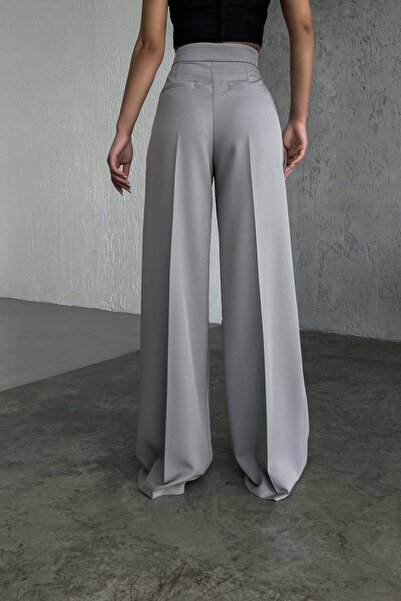 Wear Up    Three Button Detailed Palazzo Trousers