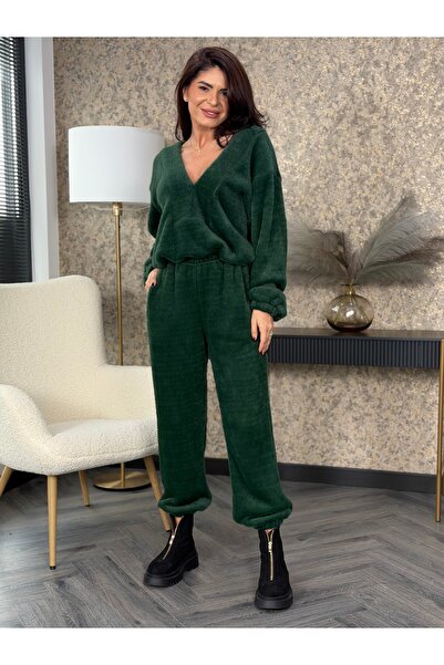 RAMONA BADESCU EXCLUSIVE Fluffy tracksuit with a loose top and cuffed pants